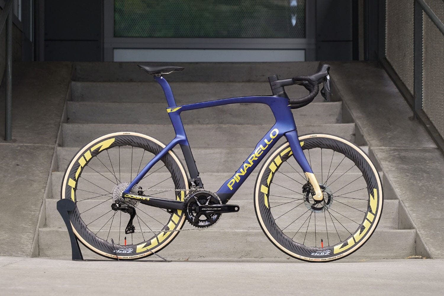Beautiful Bicycle: Pinarello Dogma F Q36.5 Replica