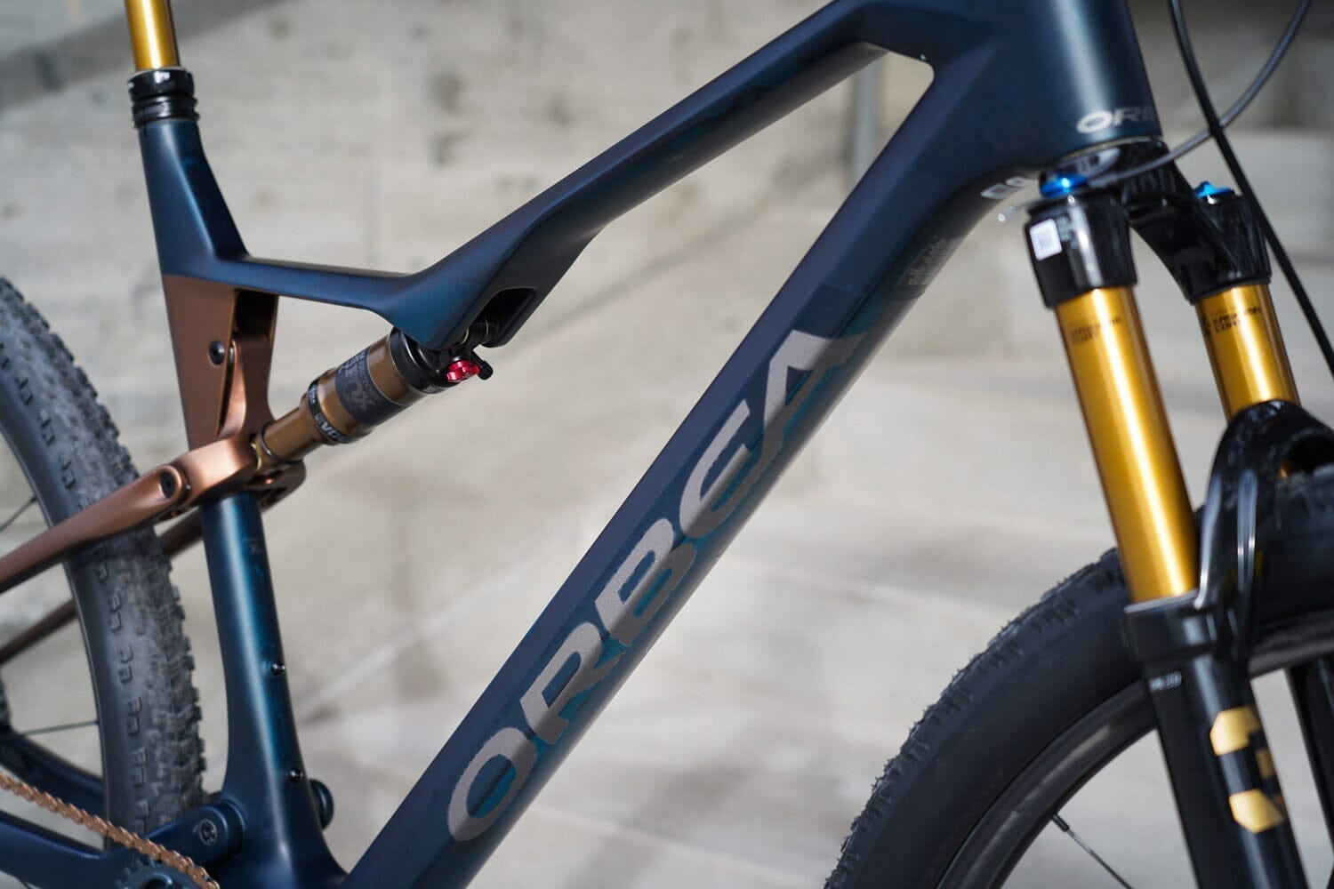 Beautiful Bicycle: A Blue & Copper, Highly Tactile Orbea Oiz