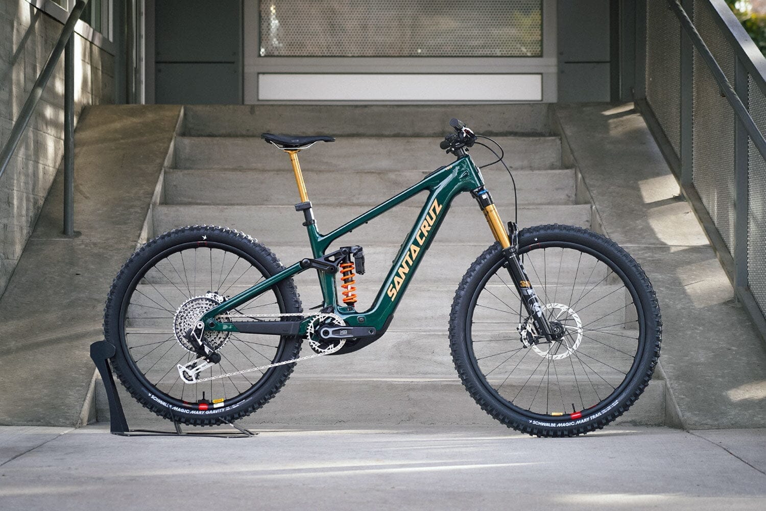Beautiful Bicycle: Santa Cruz Vala With FOX's Live Valve System