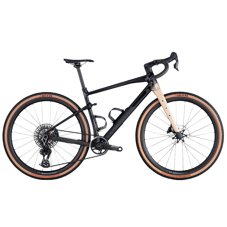 URS 01 ONE Carbon Black / Marrone