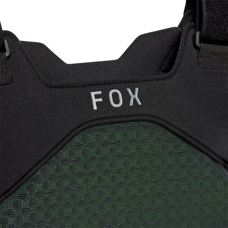 The Fox Youth Airframe Chest Guard in black - One Size