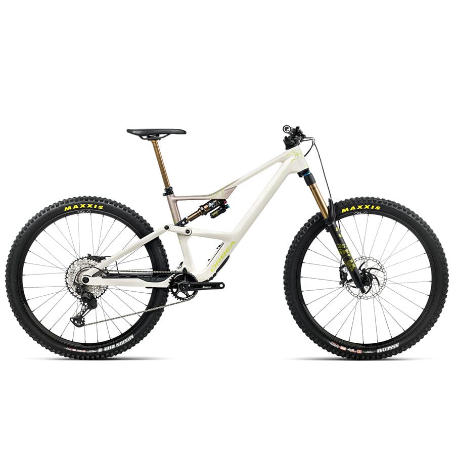 The Orbea Occam Lt M10 in Ivory White and Nickel 