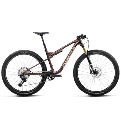 The Orbea Oiz M10 2027 in Burning Ashes C. View (Matt) - Ivory White (Gloss)