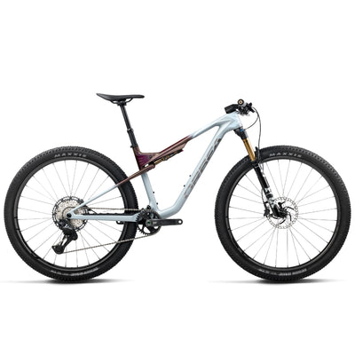 The Orbea Oiz M10 2027 in Frozen Concrete - Sunset Carbon View (Matt)