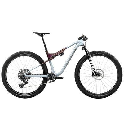 The Orbea Oiz M10 AXS 2027 in Frozen Concrete - Sunset Carbon View (Matt)