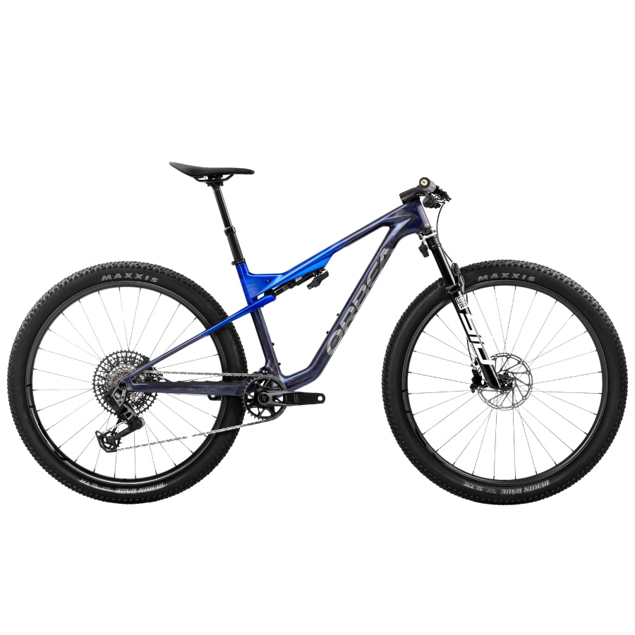 The Orbea Oiz M10 AXS in Noctiluca Carbon View - Cobalt Blue (Gloss)