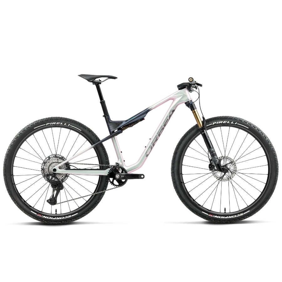 The Orbea Oiz MPRO 2027 in Iris White - Seaweed Carbon View (Gloss)