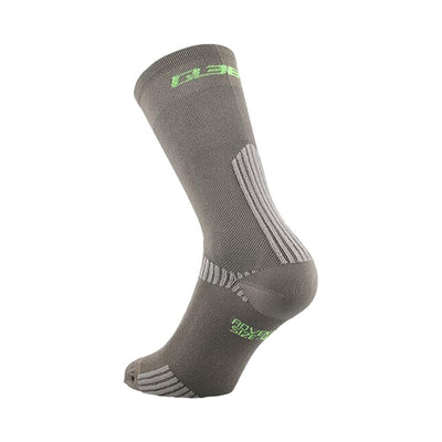 Q36.5 Adventure Insulation 20 Socks | Contender Bicycles