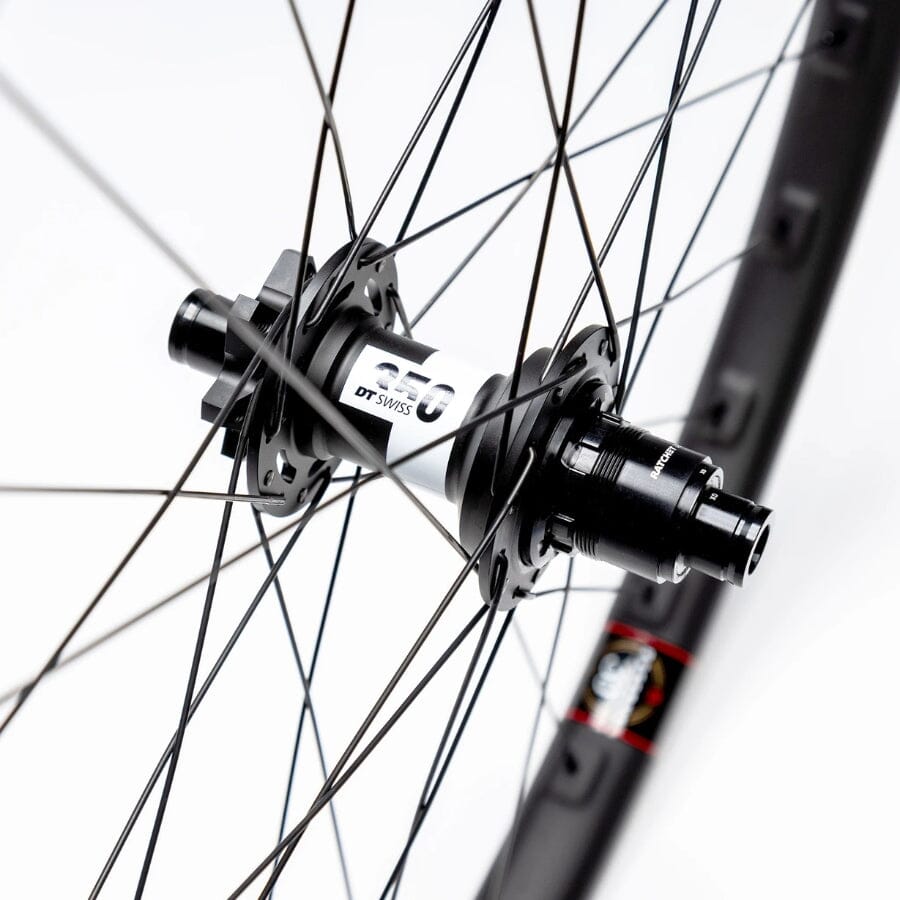 Reserve 30|XC Wheelset COMPONENTS Reserve Wheels 