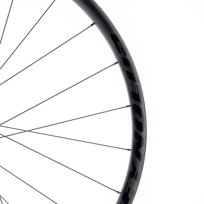 Reynolds AR25 Carbon Disc Wheelset COMPONENTS Reynolds Cycling 