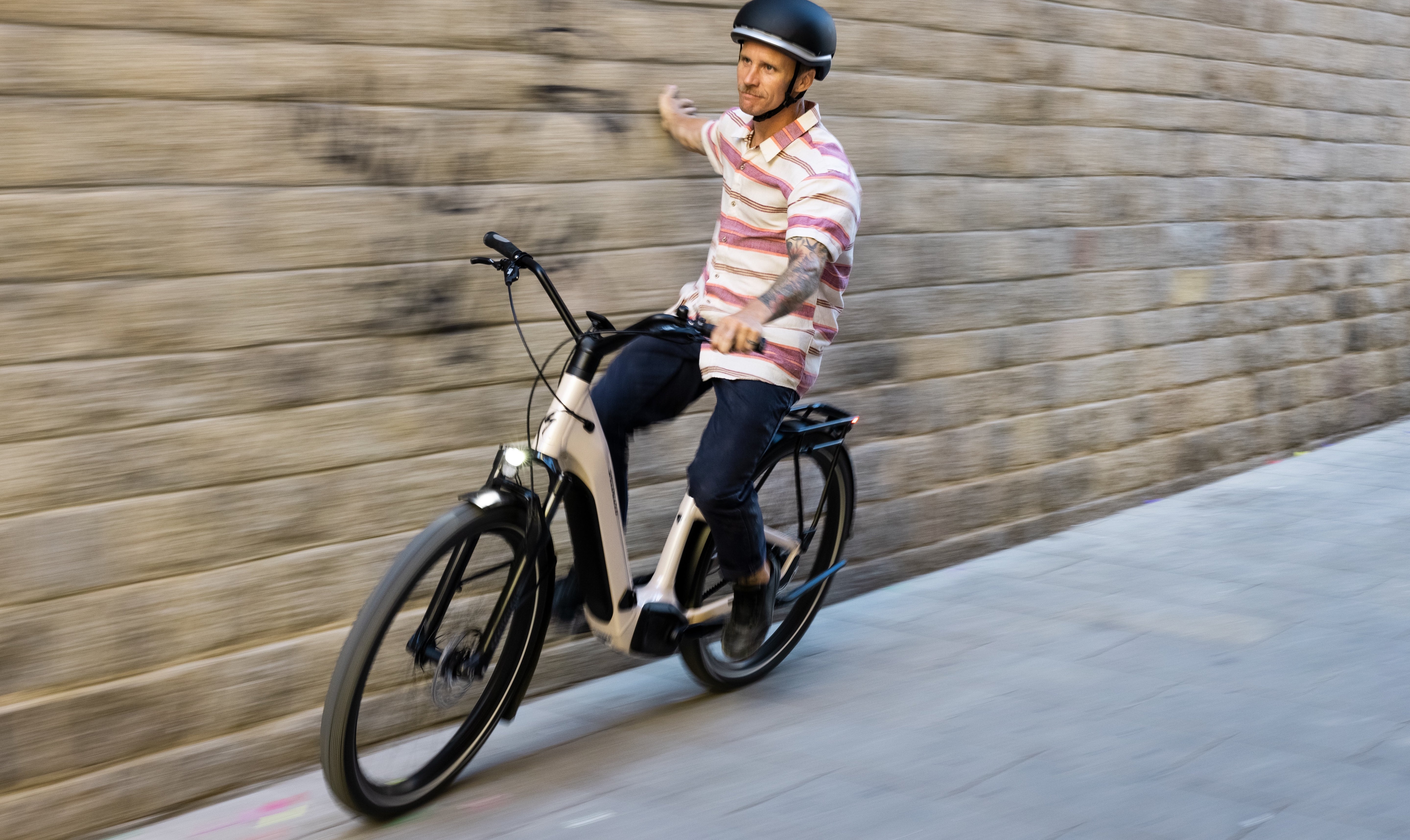 Specialized Bikes Electric Urban Bike Image Number 1